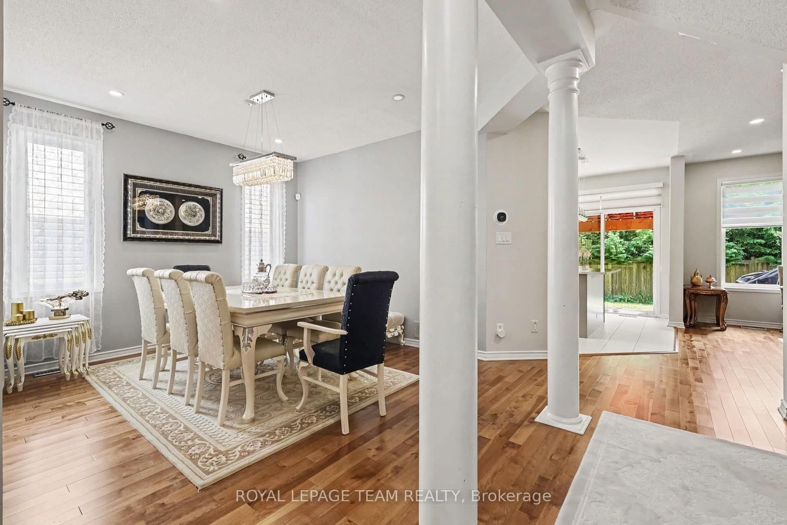 19 Keighley Circle thumbnail 4
