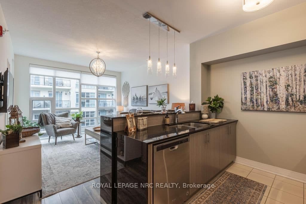 10 Concord Place, Unit 412 - Image 1