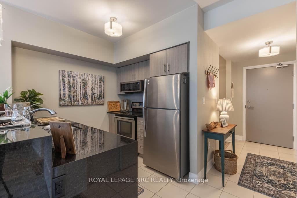 10 Concord Place, Unit 412 thumbnail 6