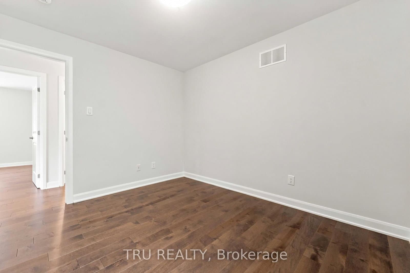 603 Winterset Road thumbnail 29