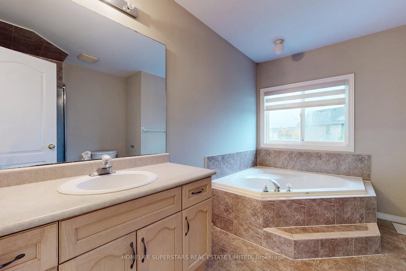 32 HOLKHAM Avenue thumbnail 19
