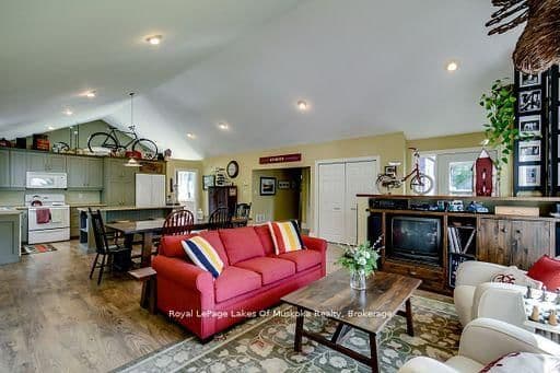230 Ecclestone Drive thumbnail 5