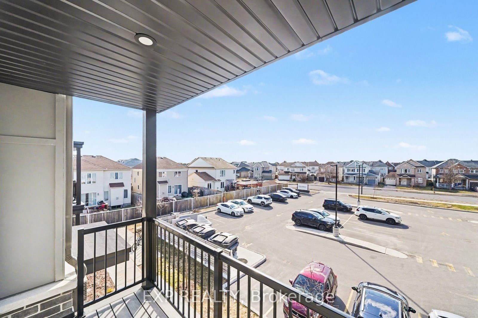 199 Monaco Place, Unit B thumbnail 12
