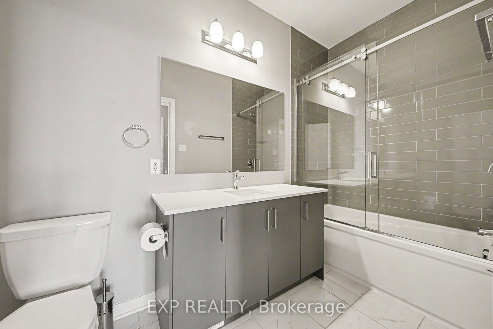 199 Monaco Place, Unit B thumbnail 8