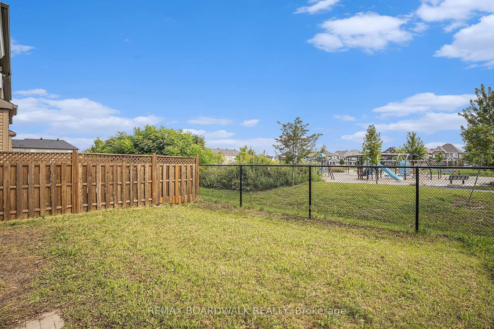 628 MONARDIA Way thumbnail 16