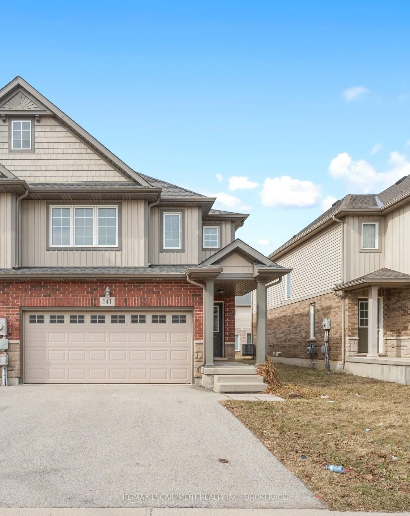 141 Winterberry Boulevard, Unit Main thumbnail 2