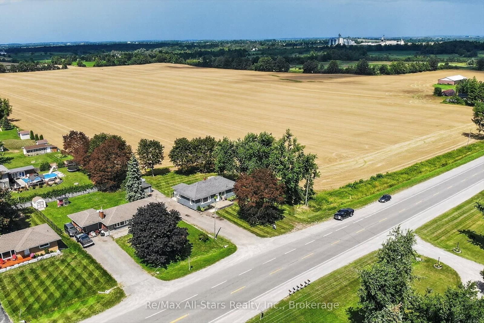 981 Highway 7 thumbnail 37