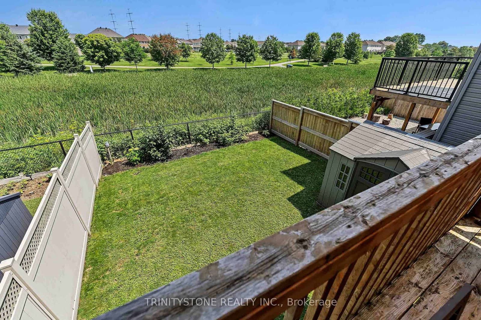 1114 Northgraves Crescent thumbnail 2