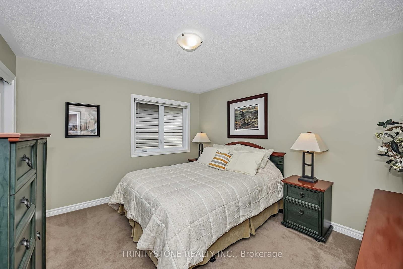 1114 Northgraves Crescent thumbnail 32