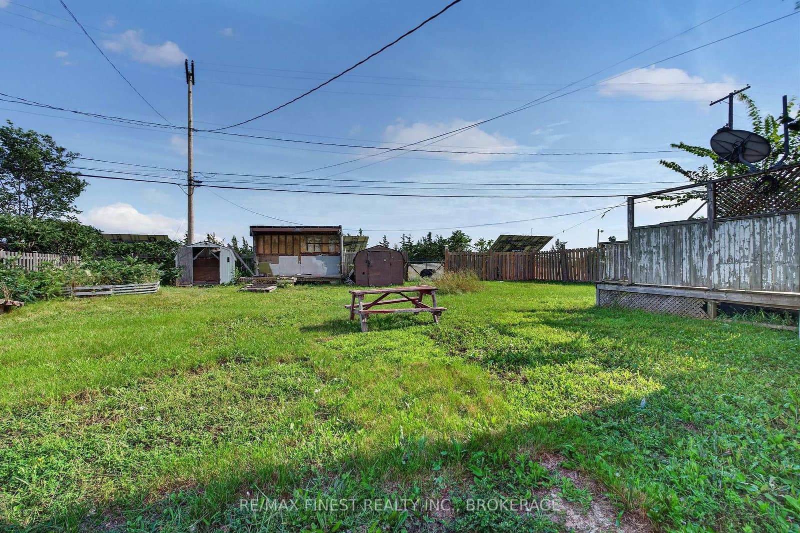 17 London Avenue thumbnail 32