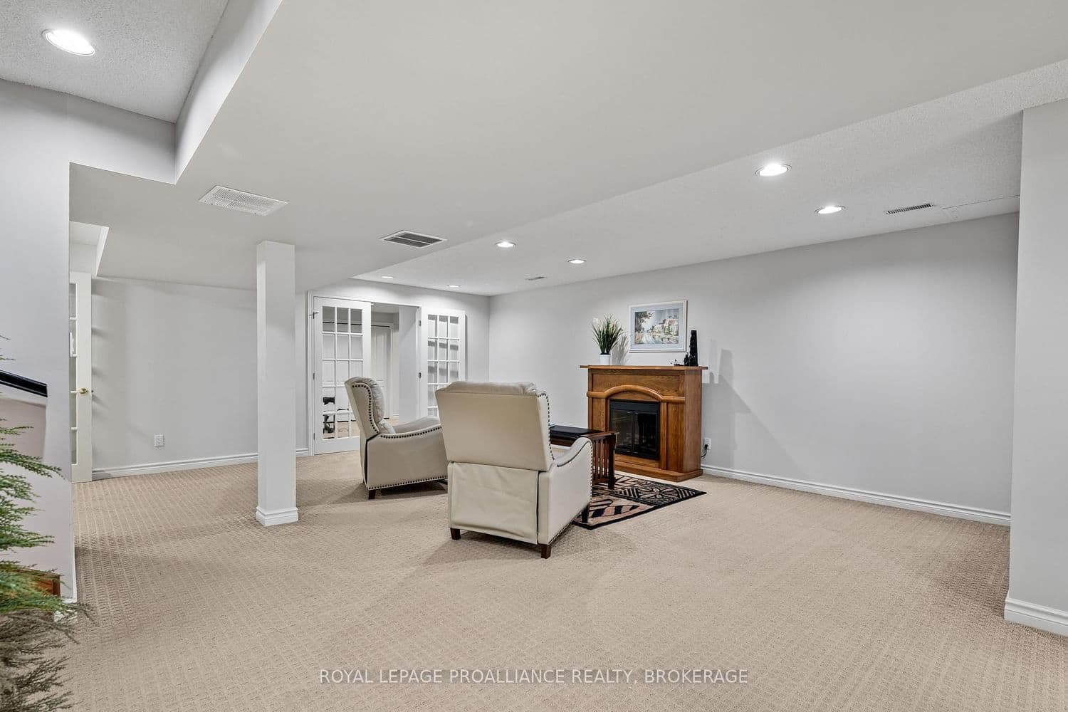 26 Kenwoods Circle thumbnail 30