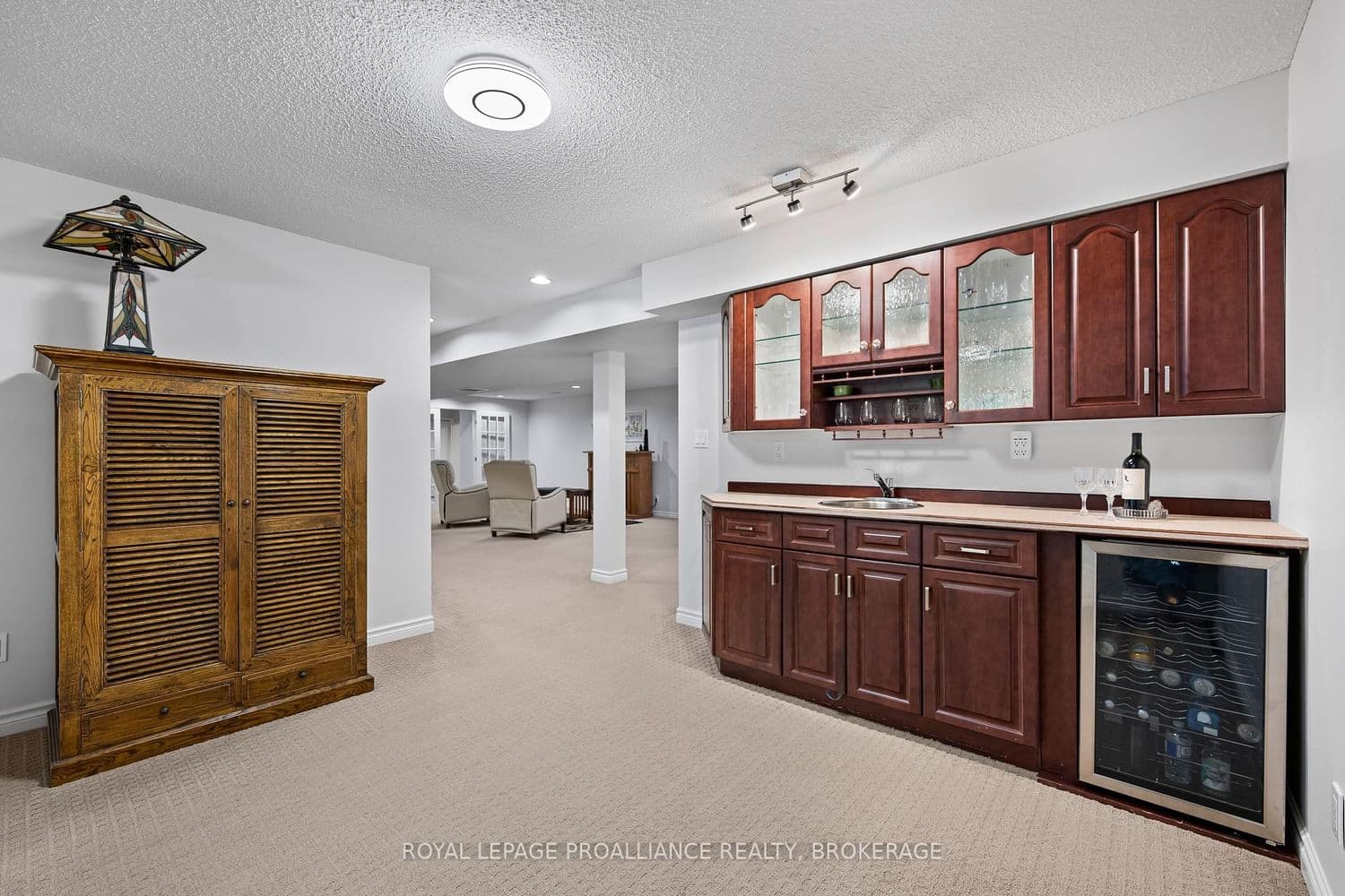 26 Kenwoods Circle thumbnail 35