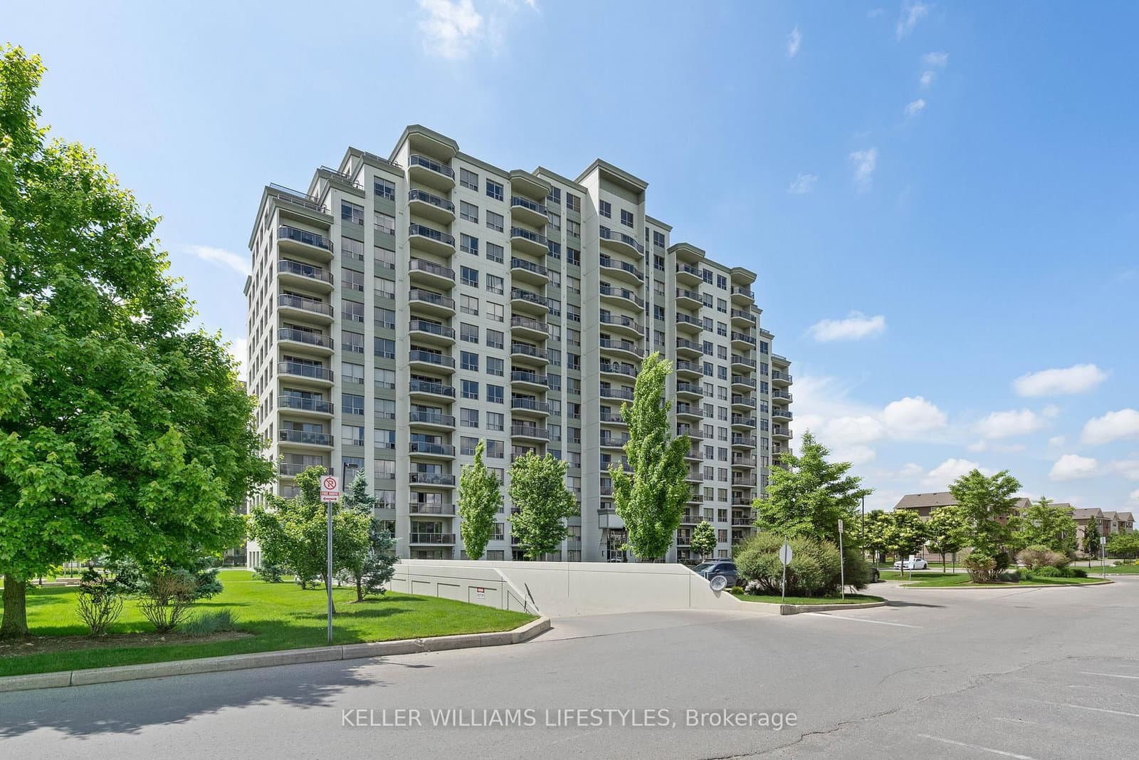 #1004 - 1030 Coronation Drive