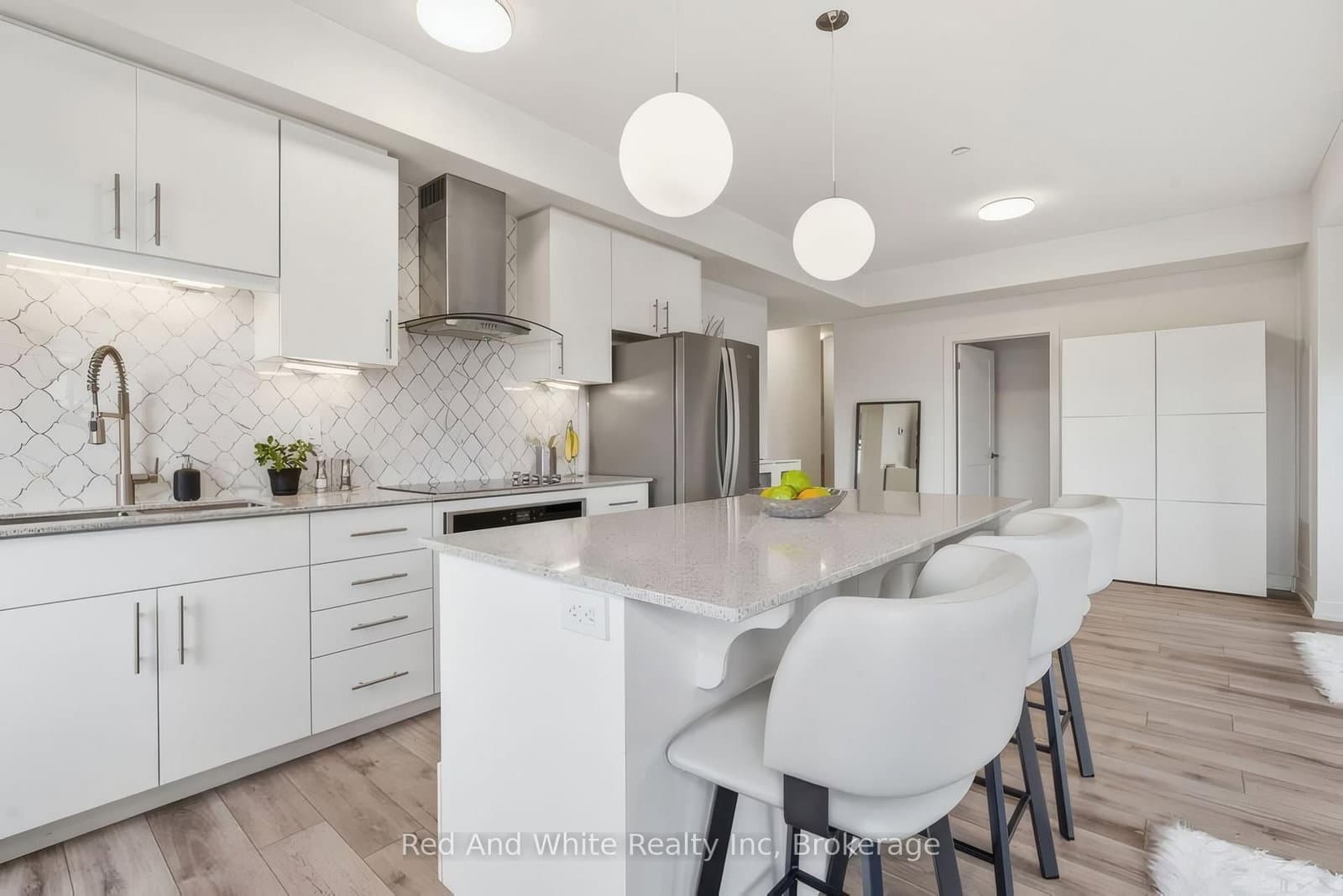251 Northfield Drive E, Unit 312 thumbnail 6