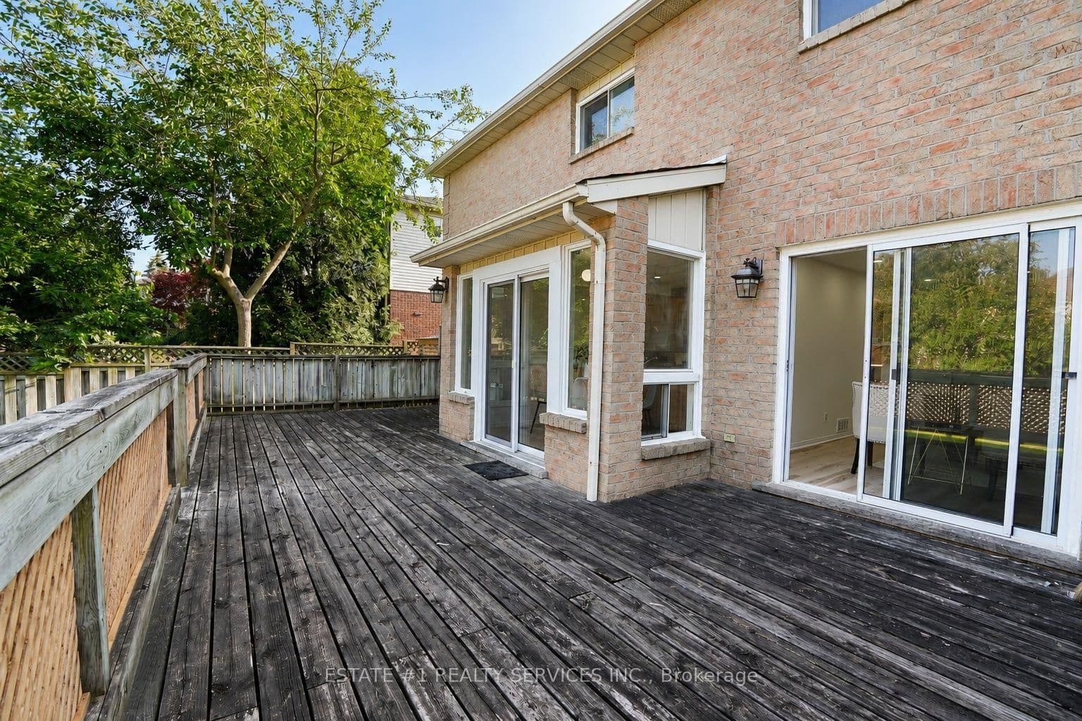 35 Golden Meadow Drive thumbnail 17