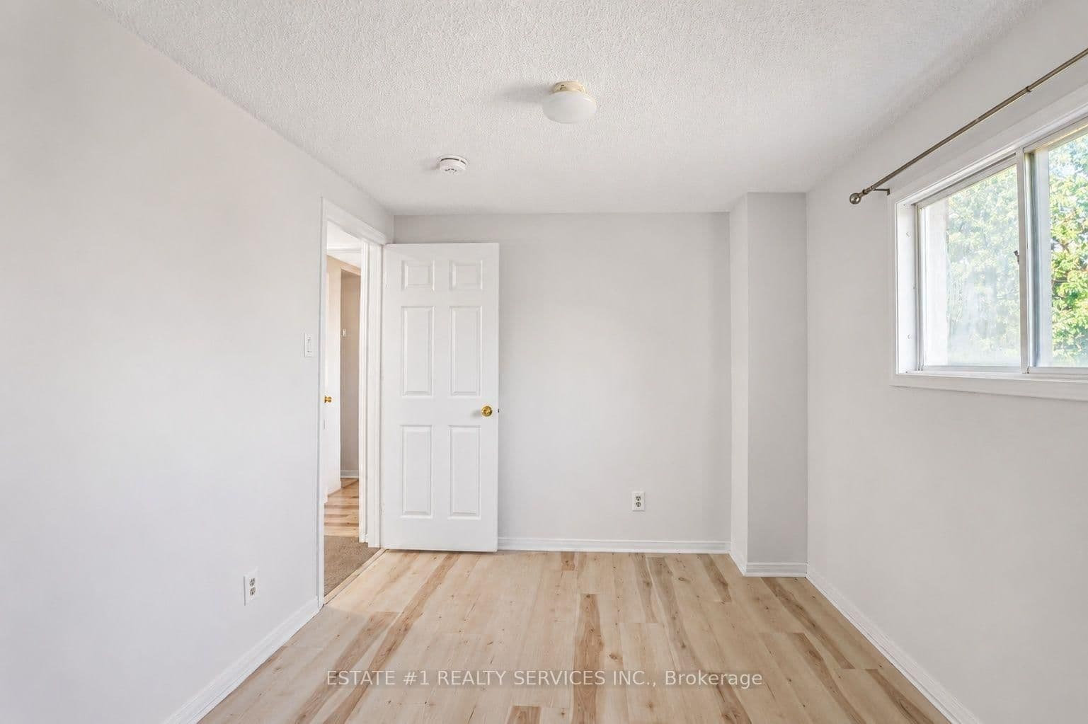 35 Golden Meadow Drive thumbnail 29