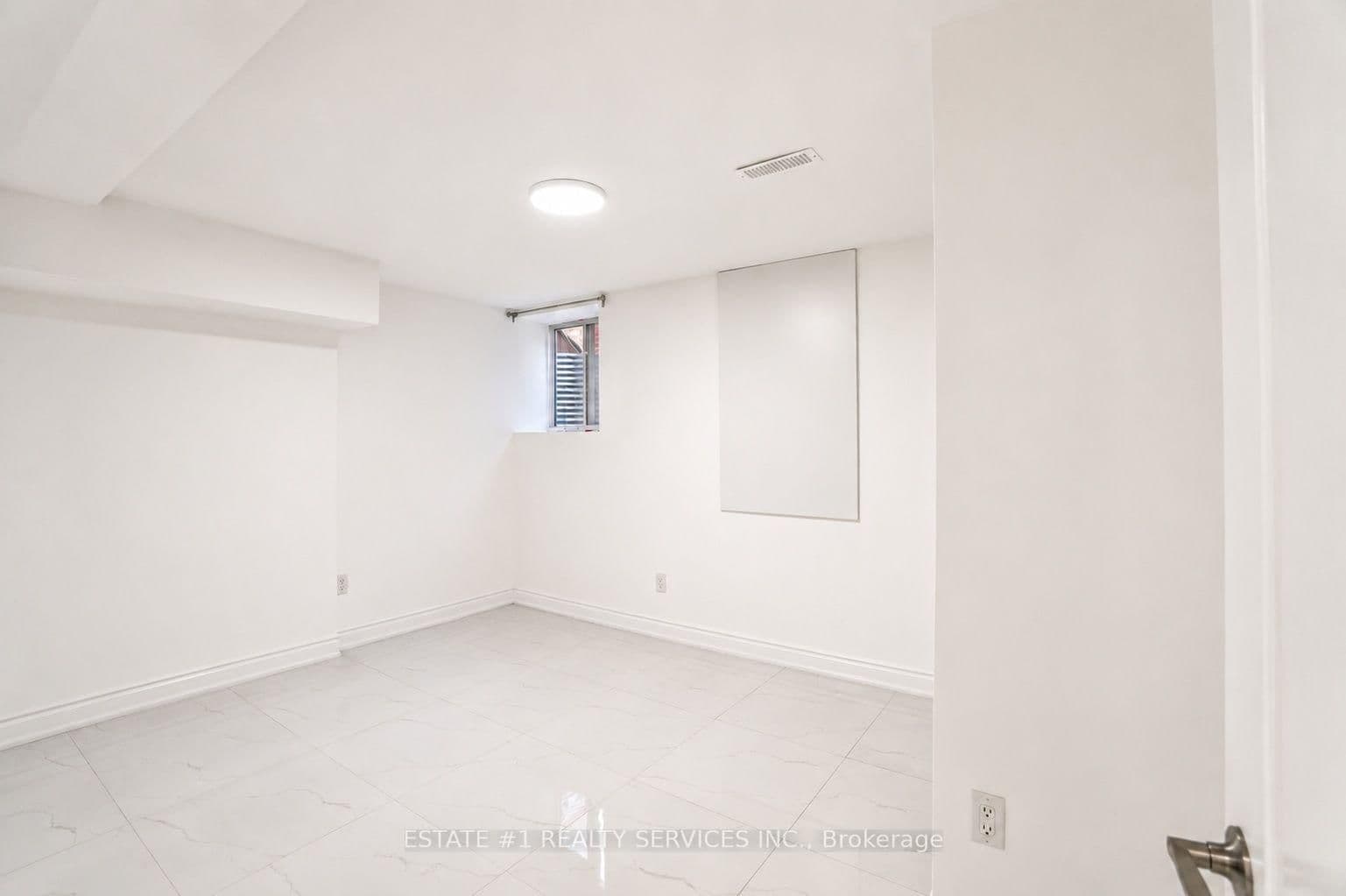 35 Golden Meadow Drive thumbnail 37