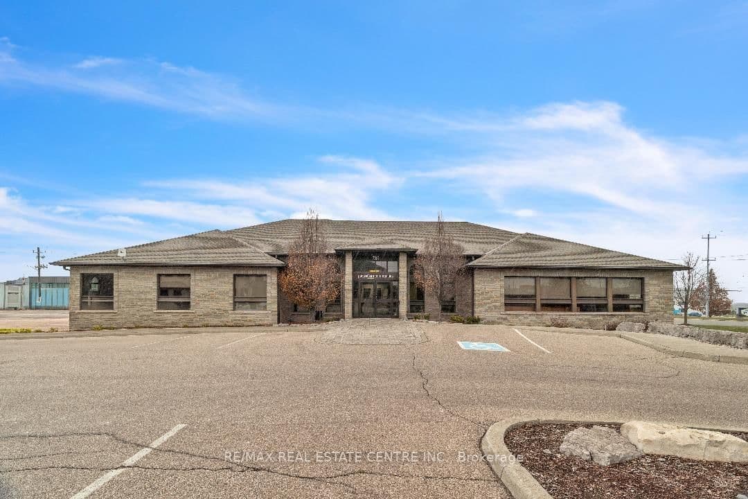 735 Bridge Street W - Image 1