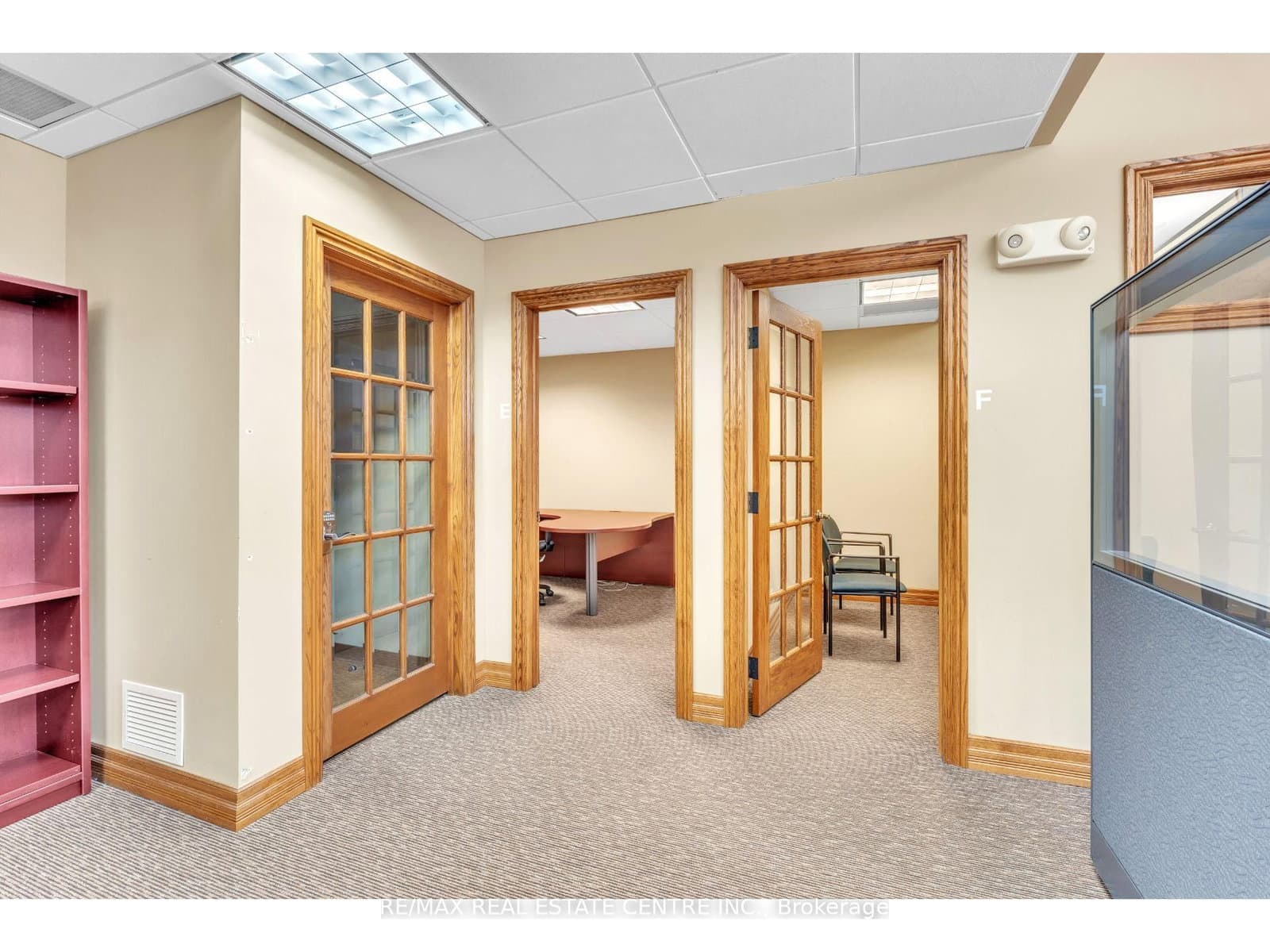 735 Bridge Street W thumbnail 27
