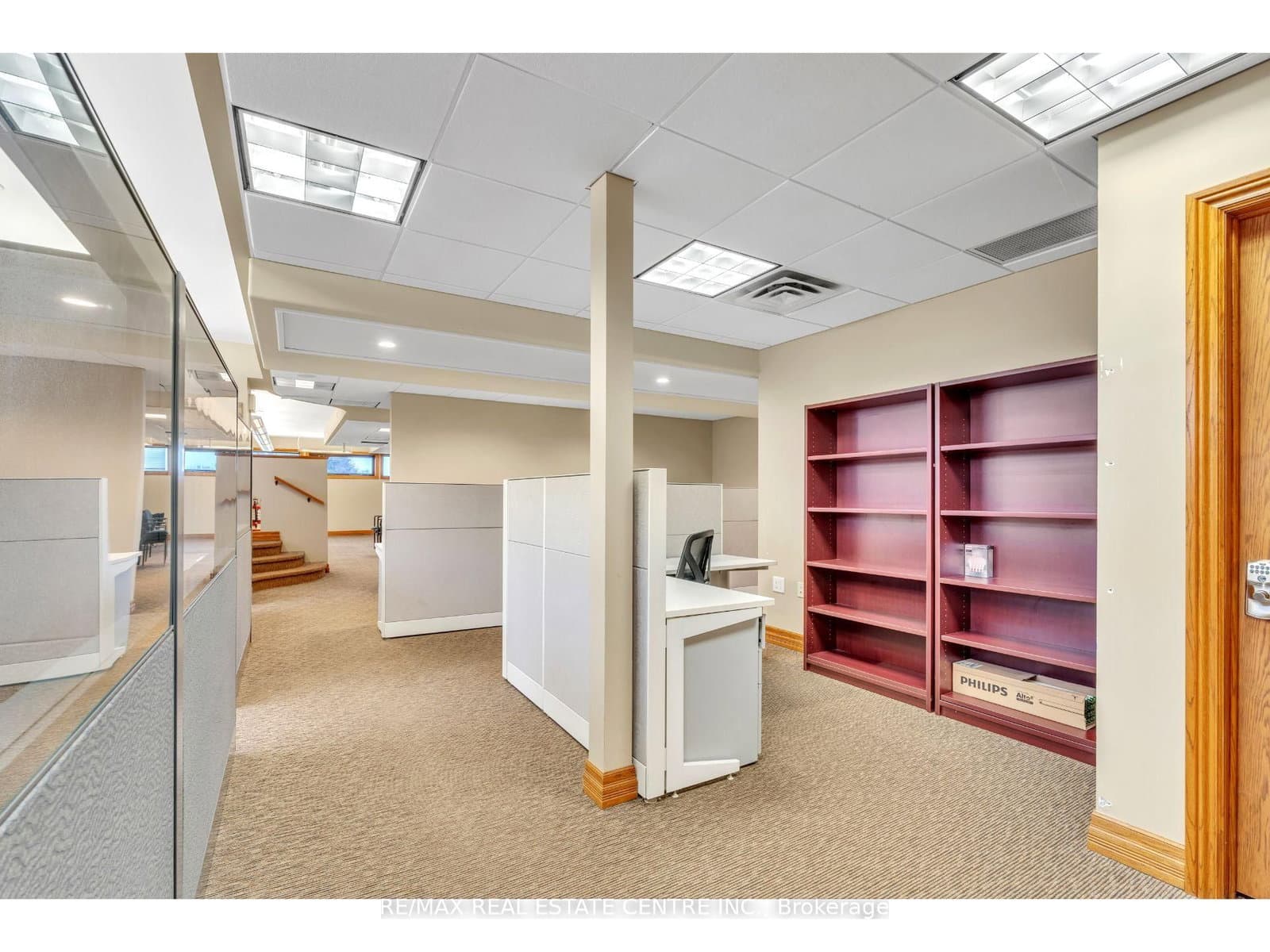 735 Bridge Street W thumbnail 29