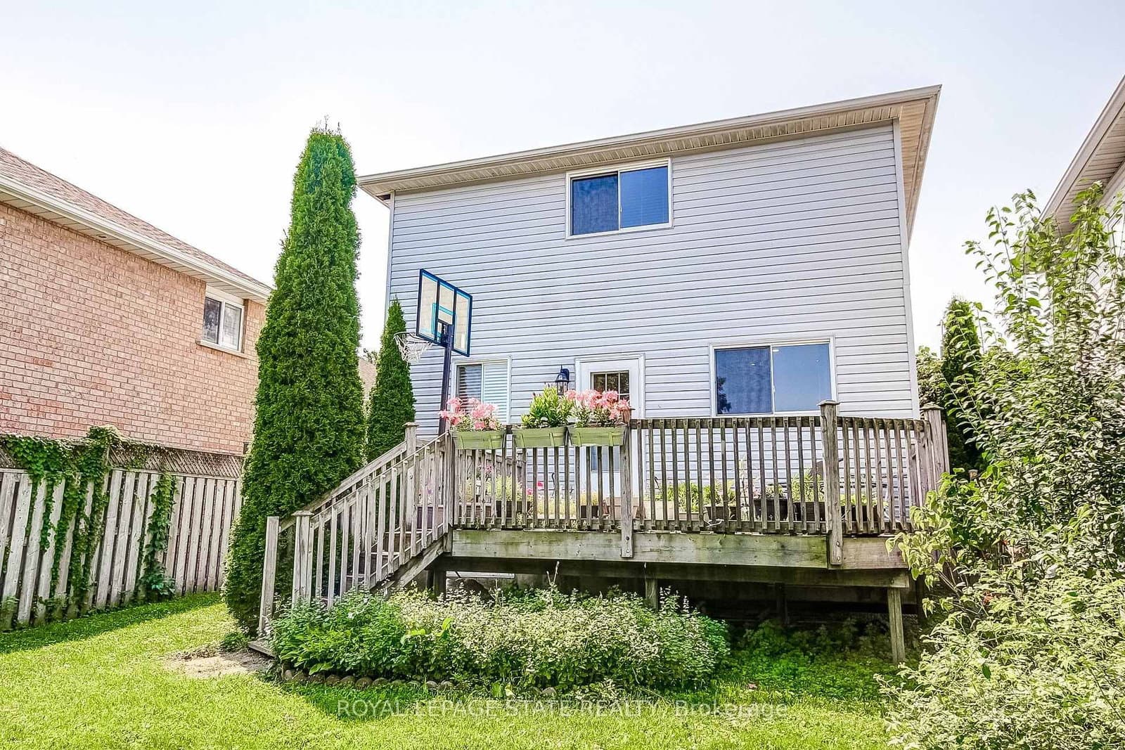 357 Acadia Drive thumbnail 32