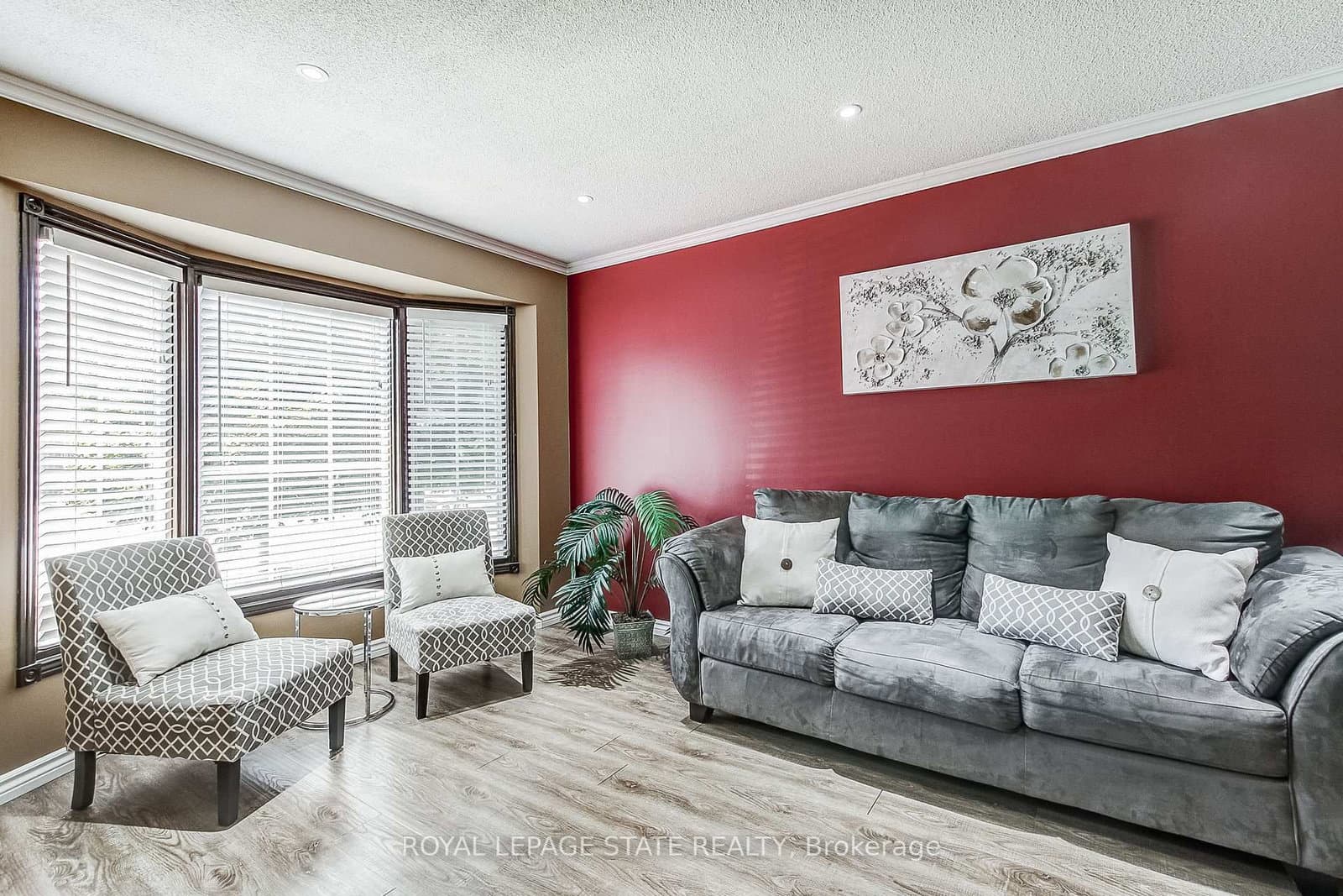 357 Acadia Drive thumbnail 4