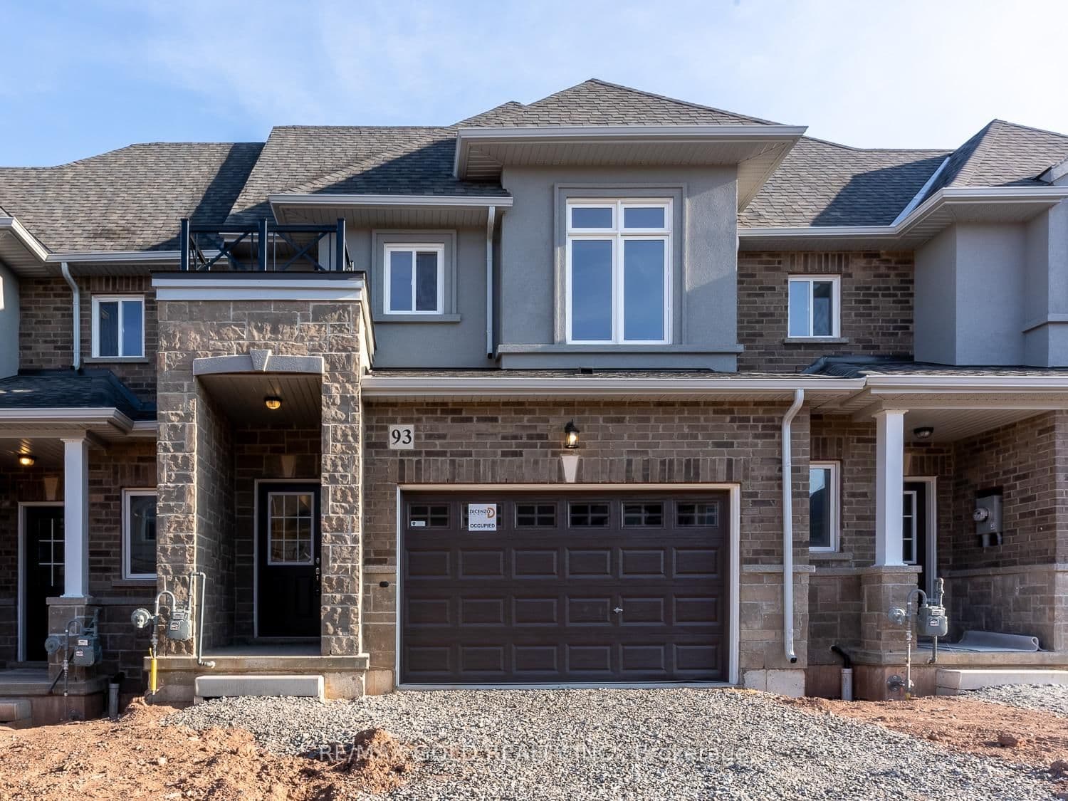 93 PINOT Crescent - Image 1