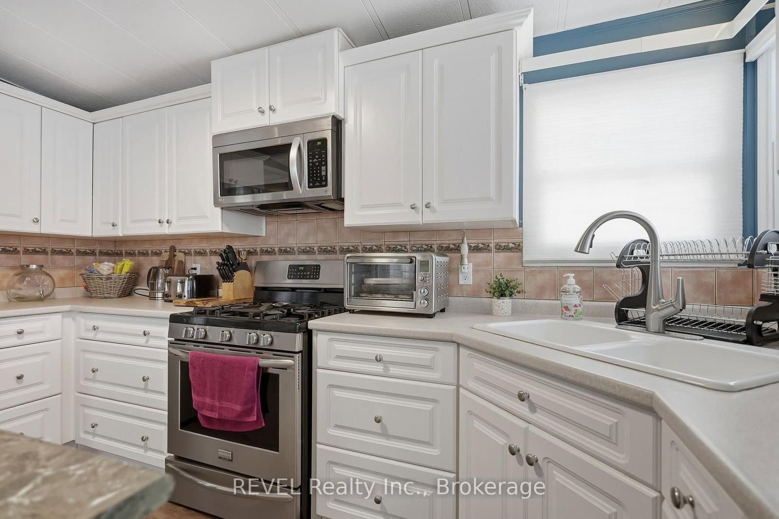 3033 Townline Road, Unit 128 thumbnail 6