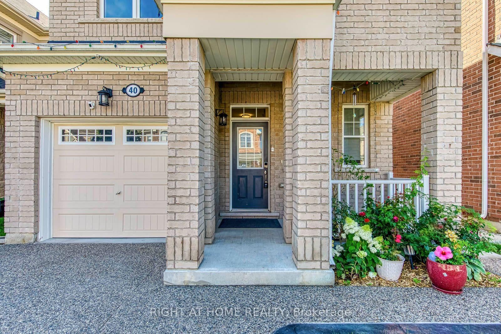 40 Stillwater Crescent thumbnail 2