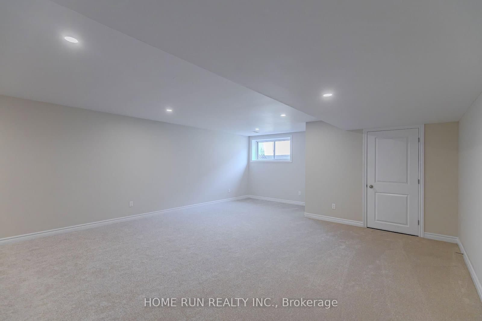 785 Cairn Crescent thumbnail 45