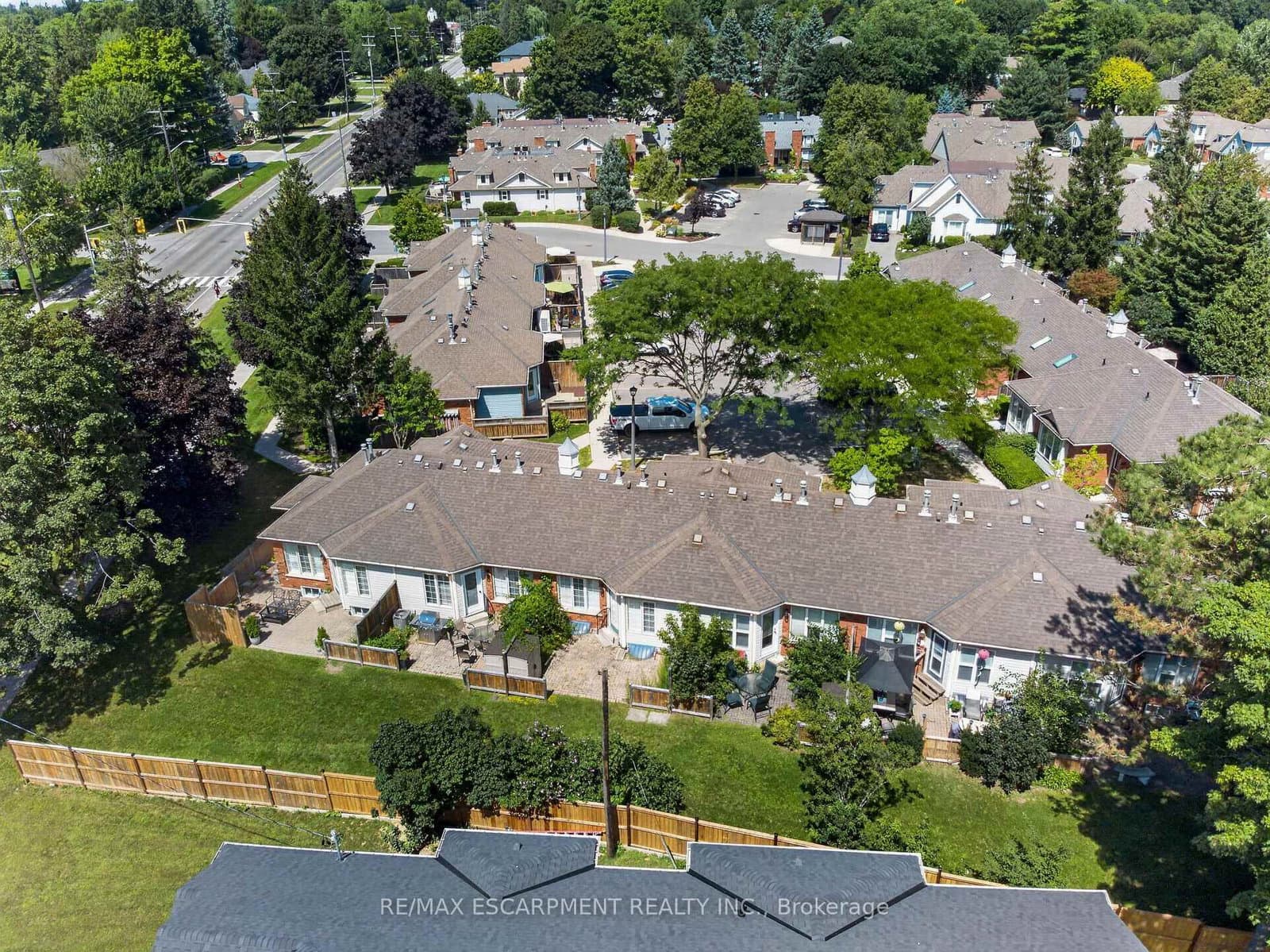 175 Fiddlers Green Road, Unit 9 thumbnail 29