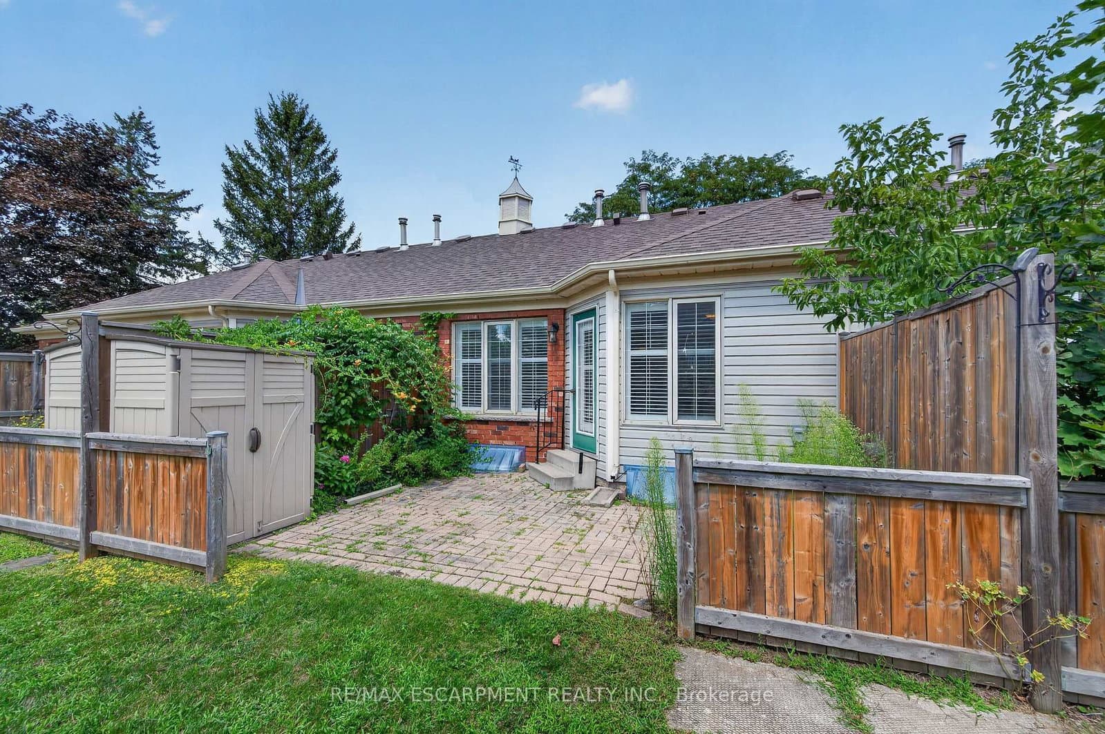 175 Fiddlers Green Road, Unit 9 thumbnail 31