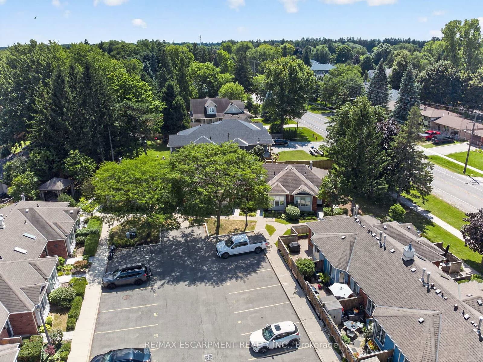 175 Fiddlers Green Road, Unit 9 thumbnail 38