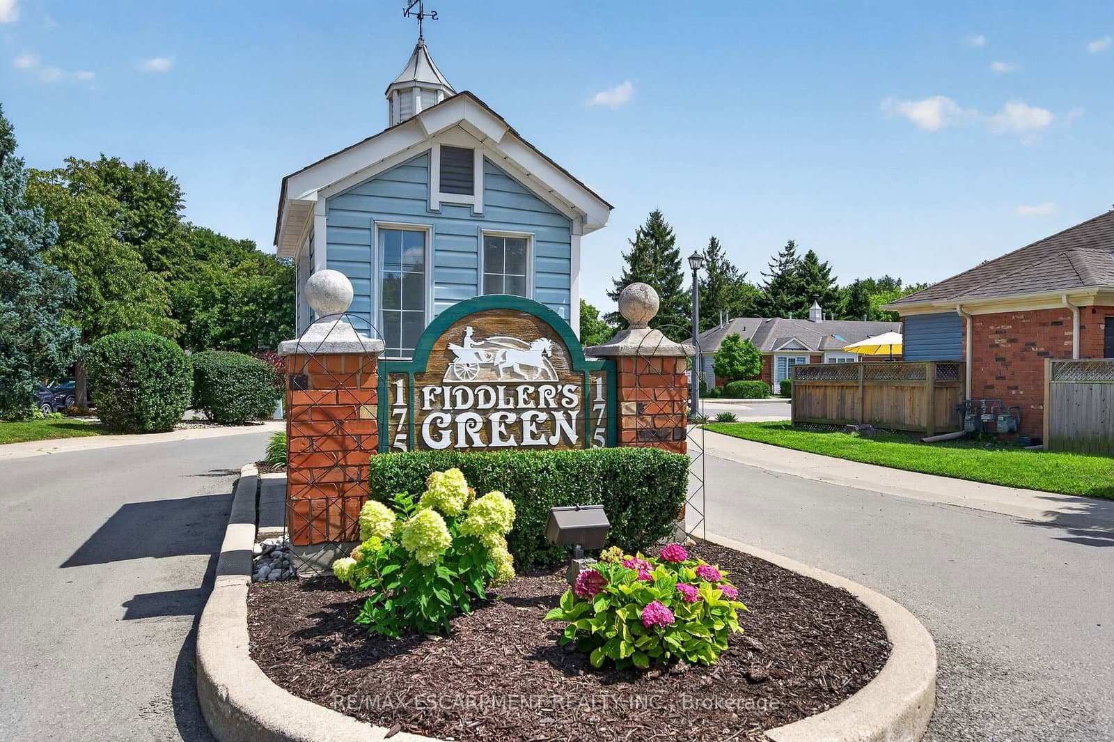 175 Fiddlers Green Road, Unit 9 thumbnail 40