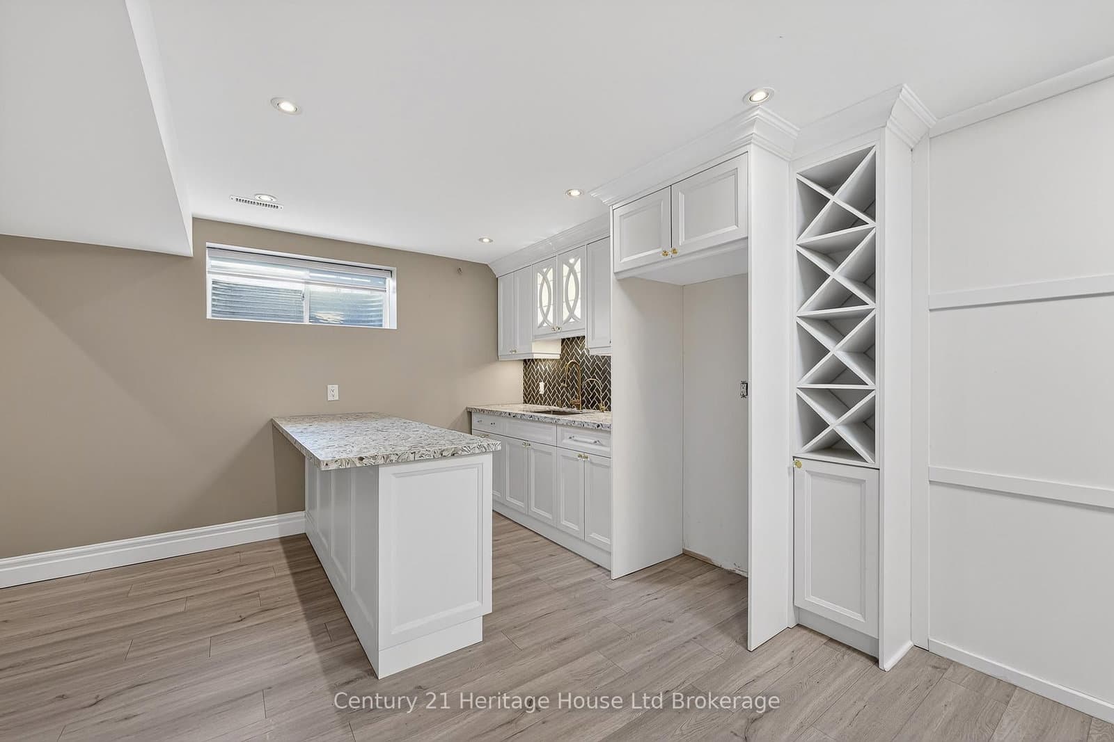 717 Normandy Drive thumbnail 33