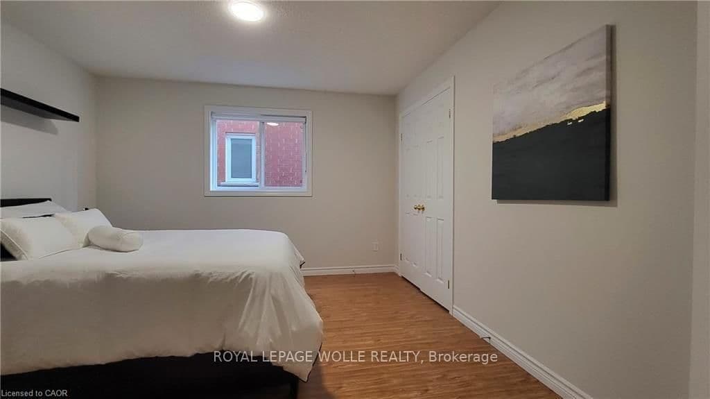 128 Udvari Crescent, Unit A thumbnail 12