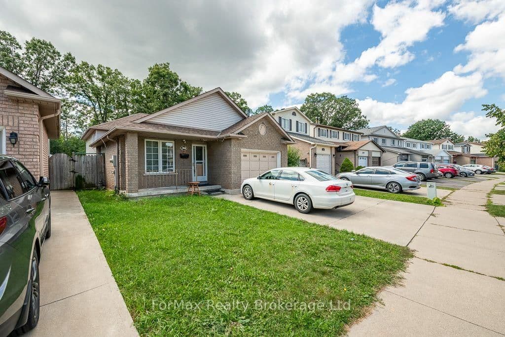 366 Macintosh Drive - Image 1
