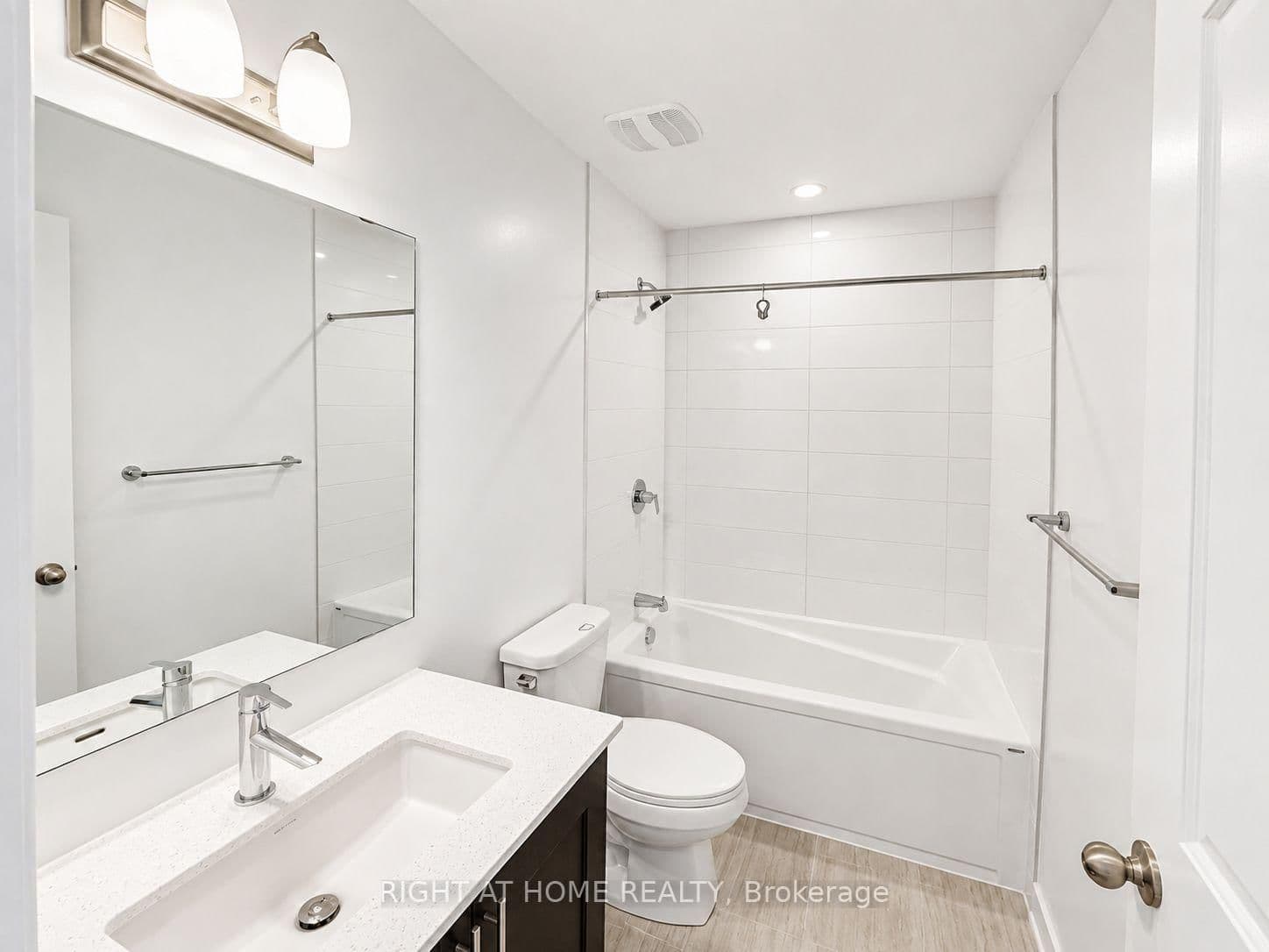300 TULUM Crescent, Unit L thumbnail 9