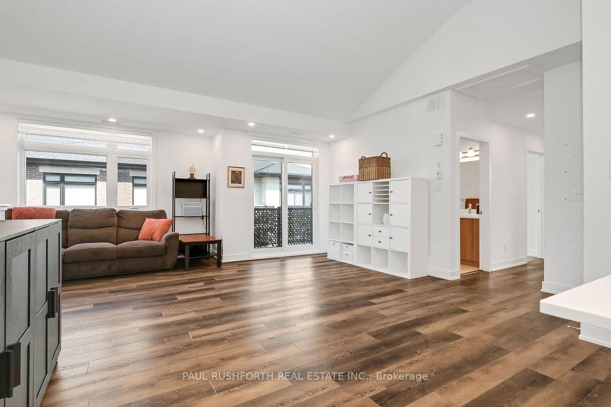 310 Tulum Crescent, Unit J thumbnail 10