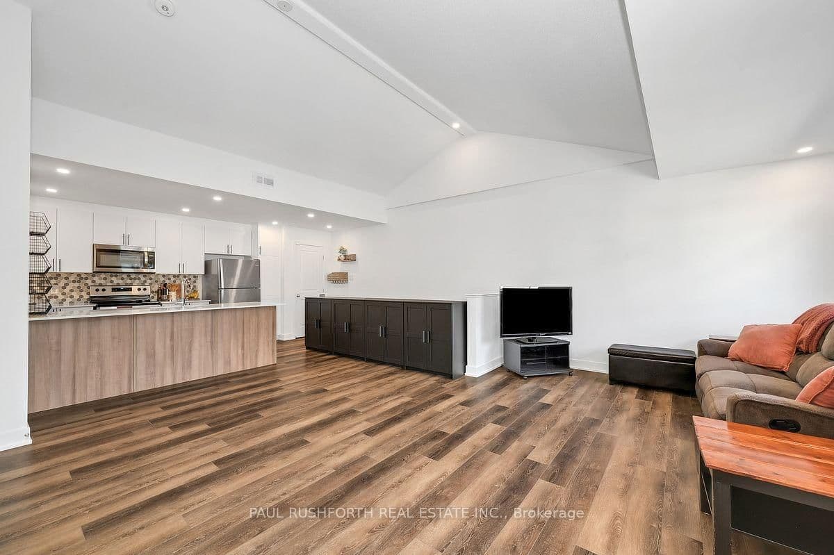 310 Tulum Crescent, Unit J thumbnail 7