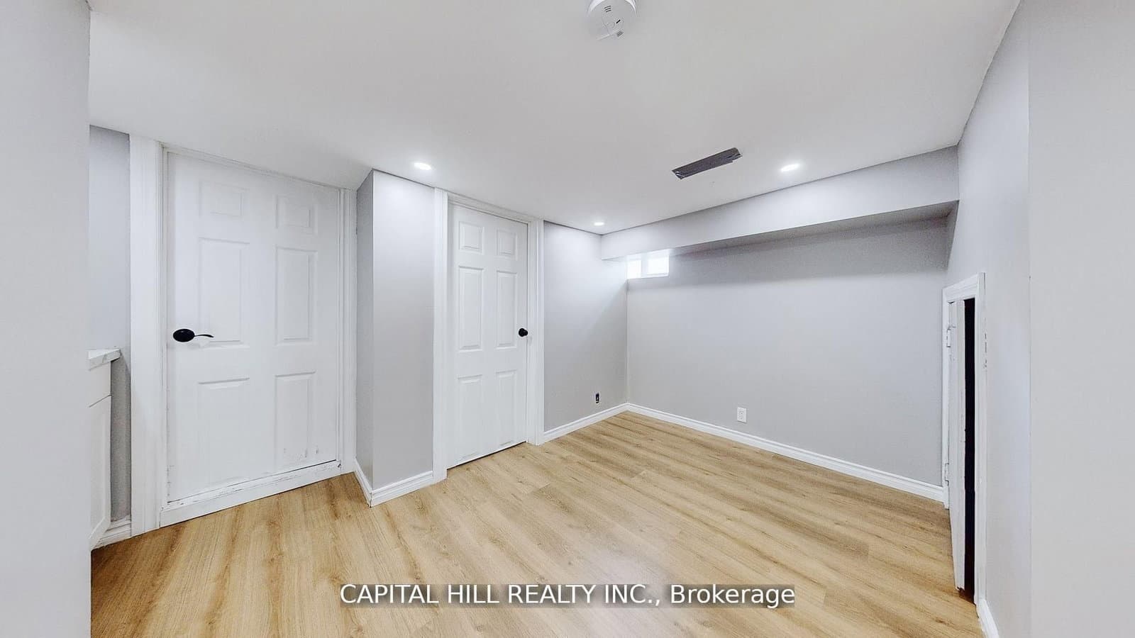 160 Picton Street E thumbnail 32