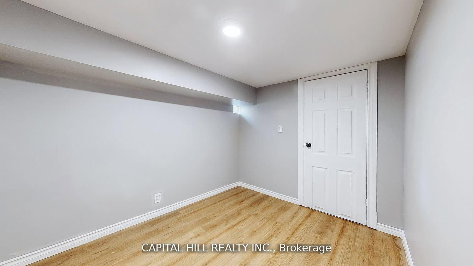 160 Picton Street E thumbnail 35