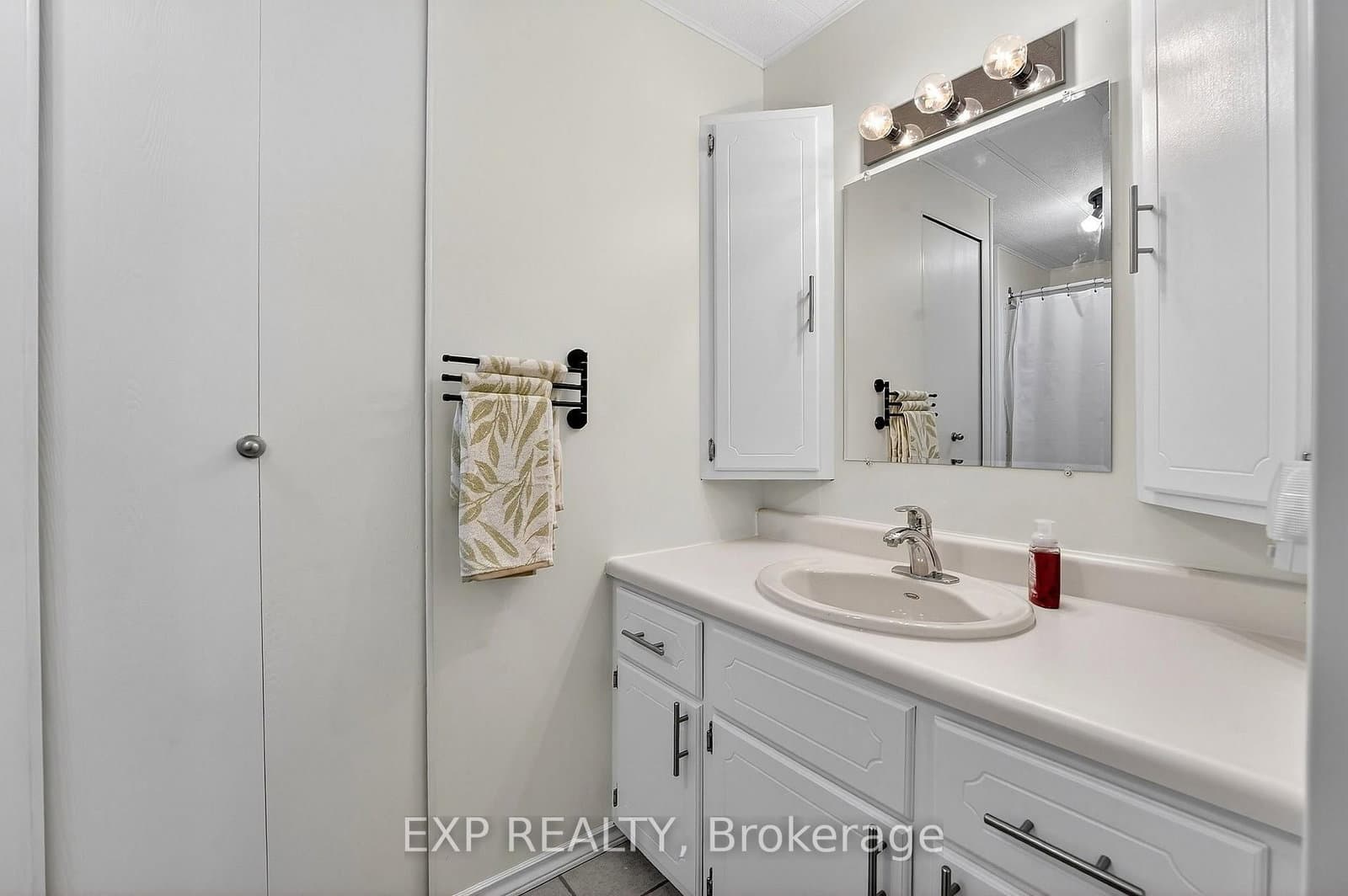 3033 Townline Road, Unit 308 thumbnail 20