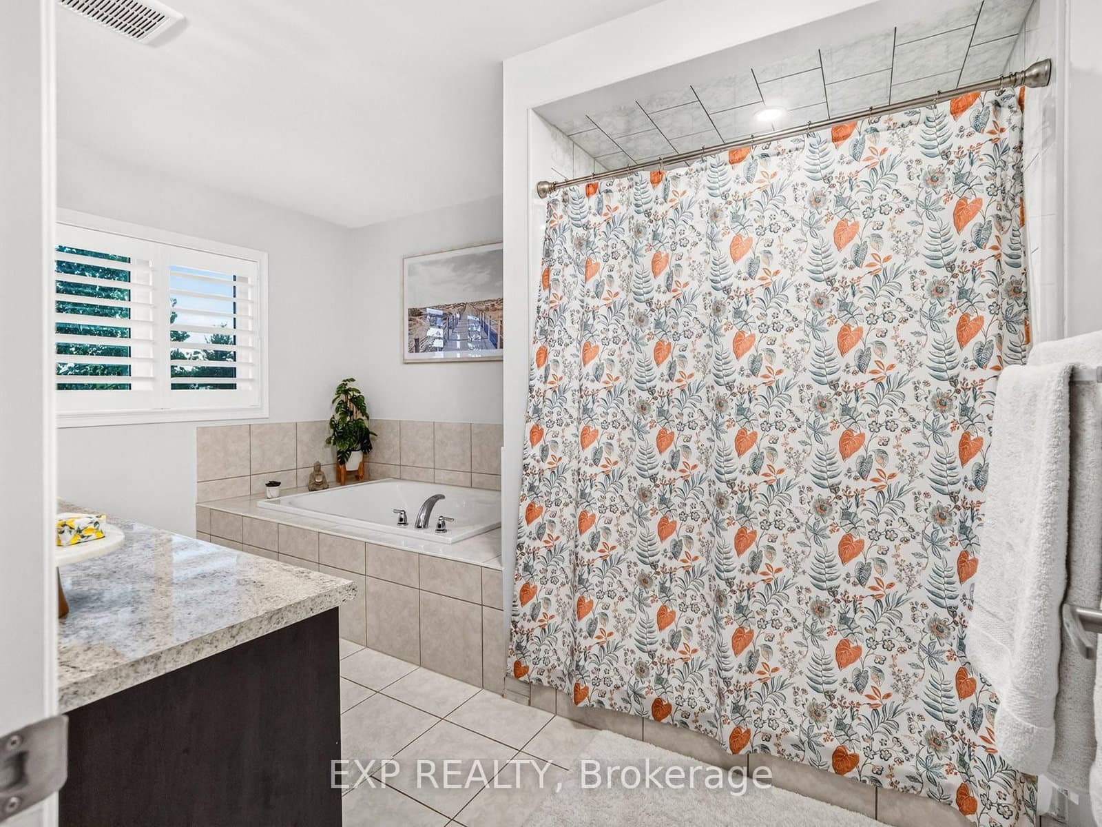 62 Esther Crescent thumbnail 28