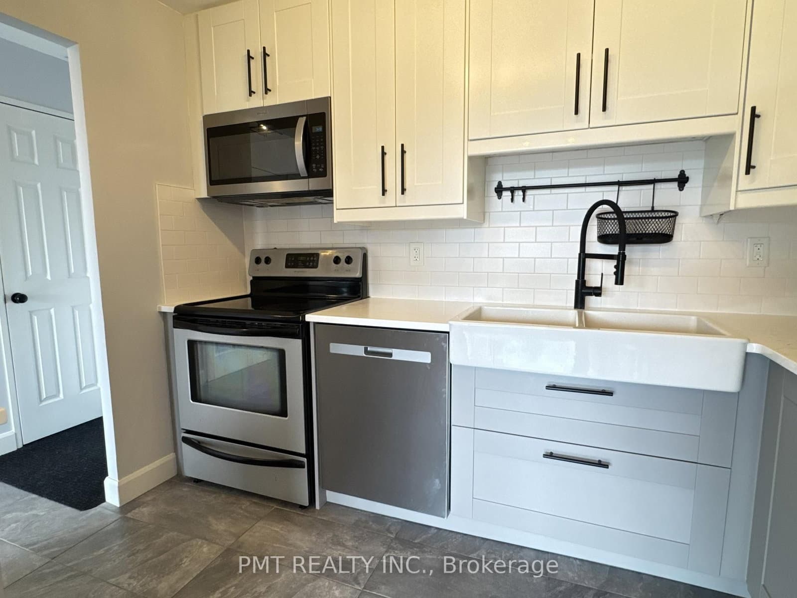 65 Highland Crescent, Unit 303 thumbnail 3
