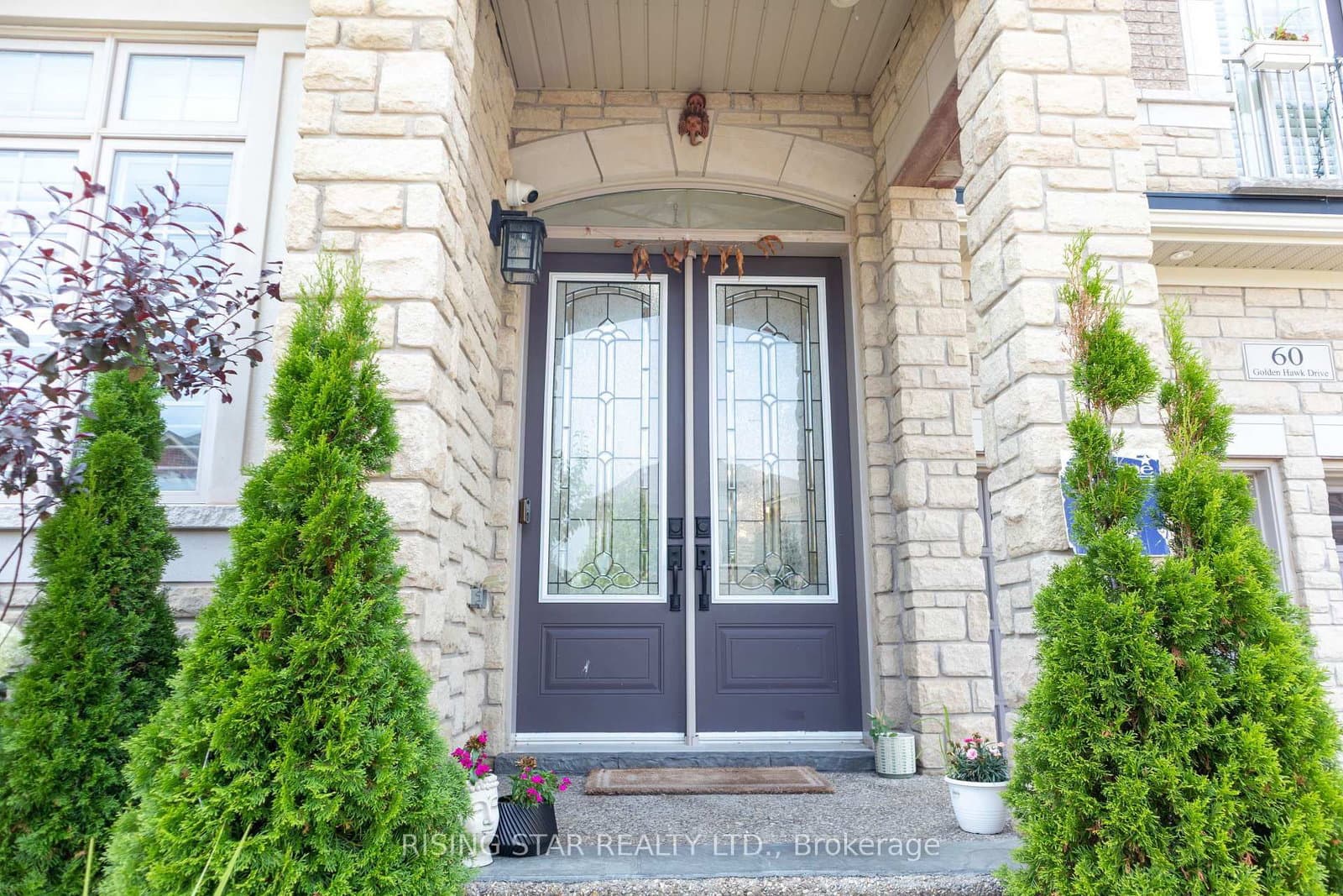 60 Golden Hawk Drive thumbnail 7