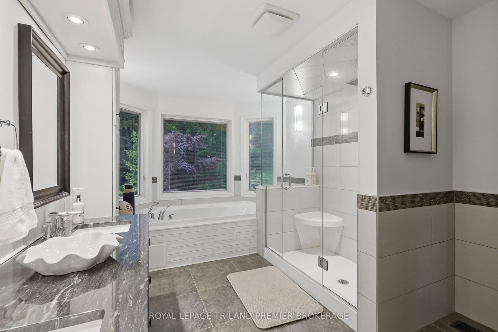 39 Hutchinson Place thumbnail 28