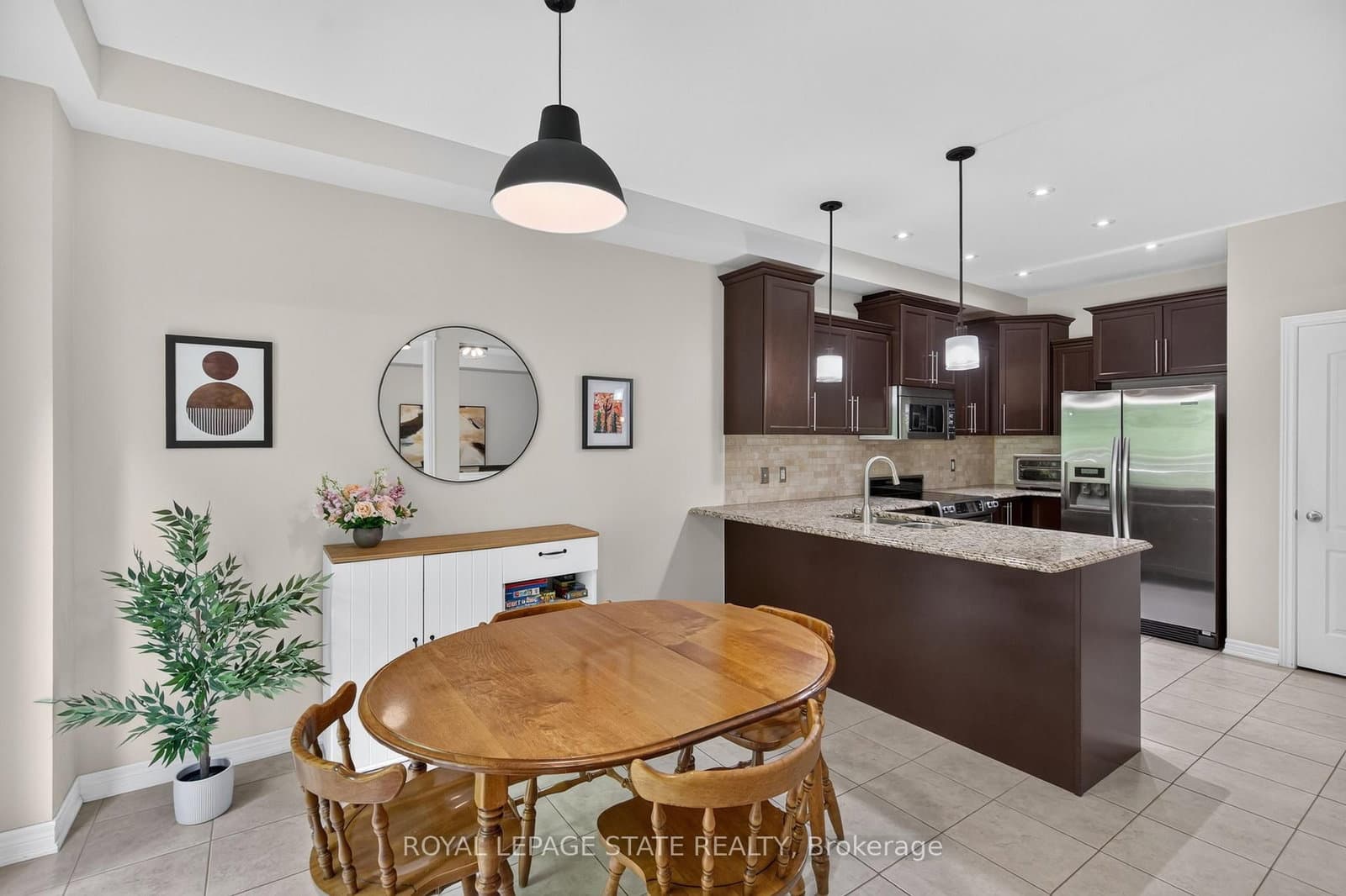 82 Maplevale Drive thumbnail 10