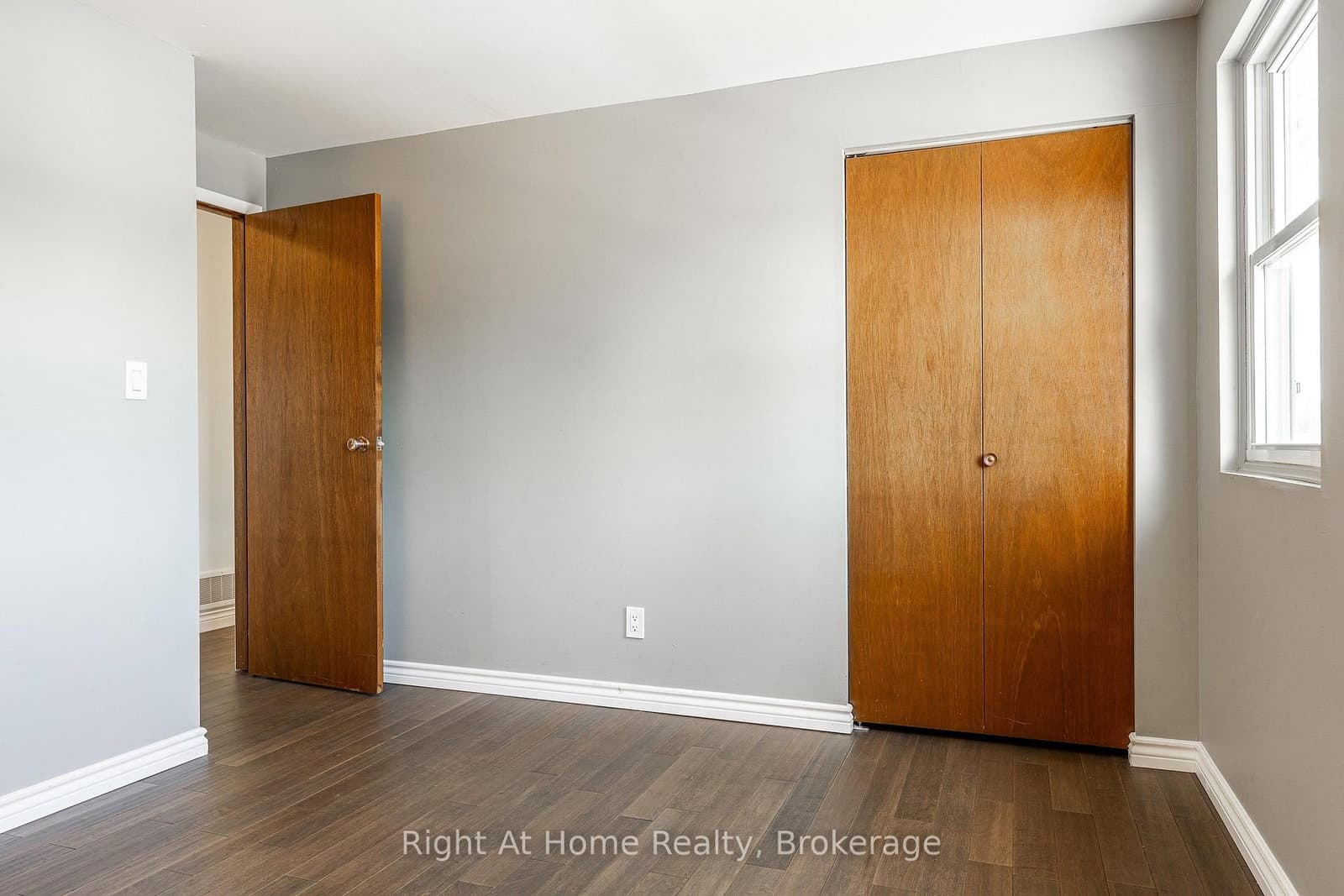 65 Maple Avenue thumbnail 16