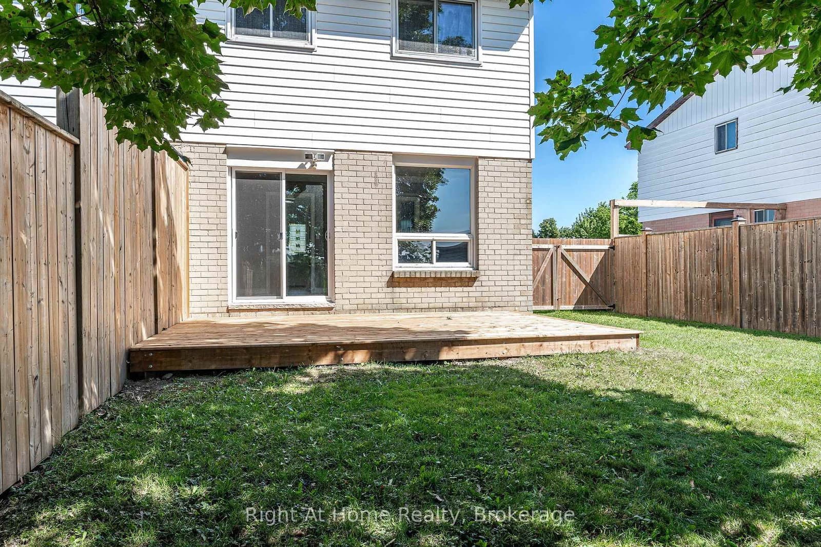 65 Maple Avenue thumbnail 28